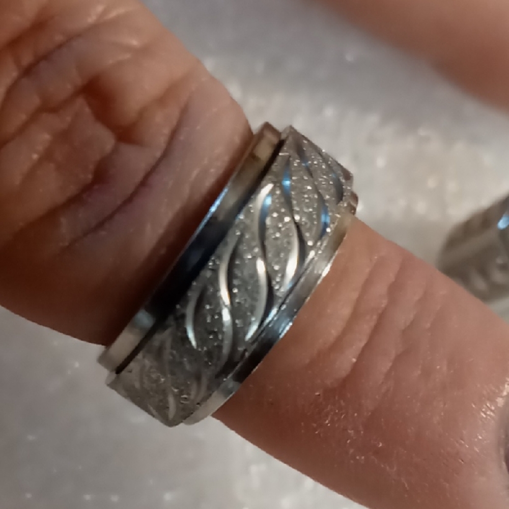 Silver Stainless 316 Spinner Ring Diamond Cut Patterned Ring Sz 5